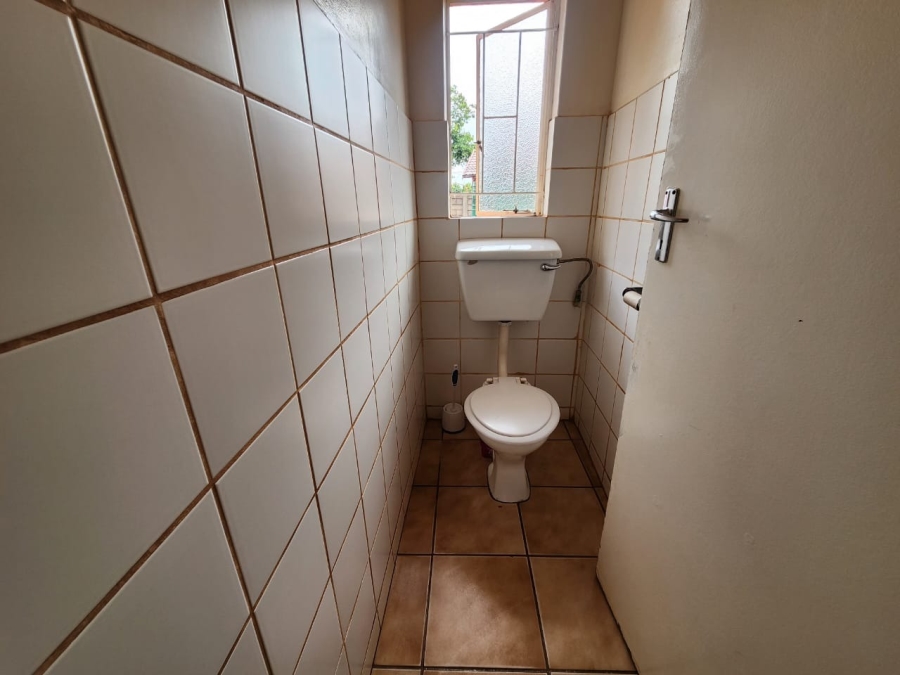 3 Bedroom Property for Sale in Geelhoutpark North West